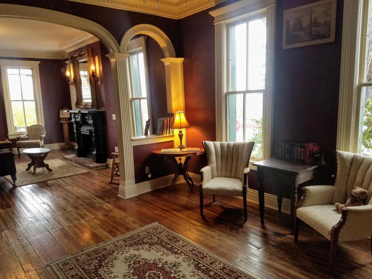 Hotel Iron Horse