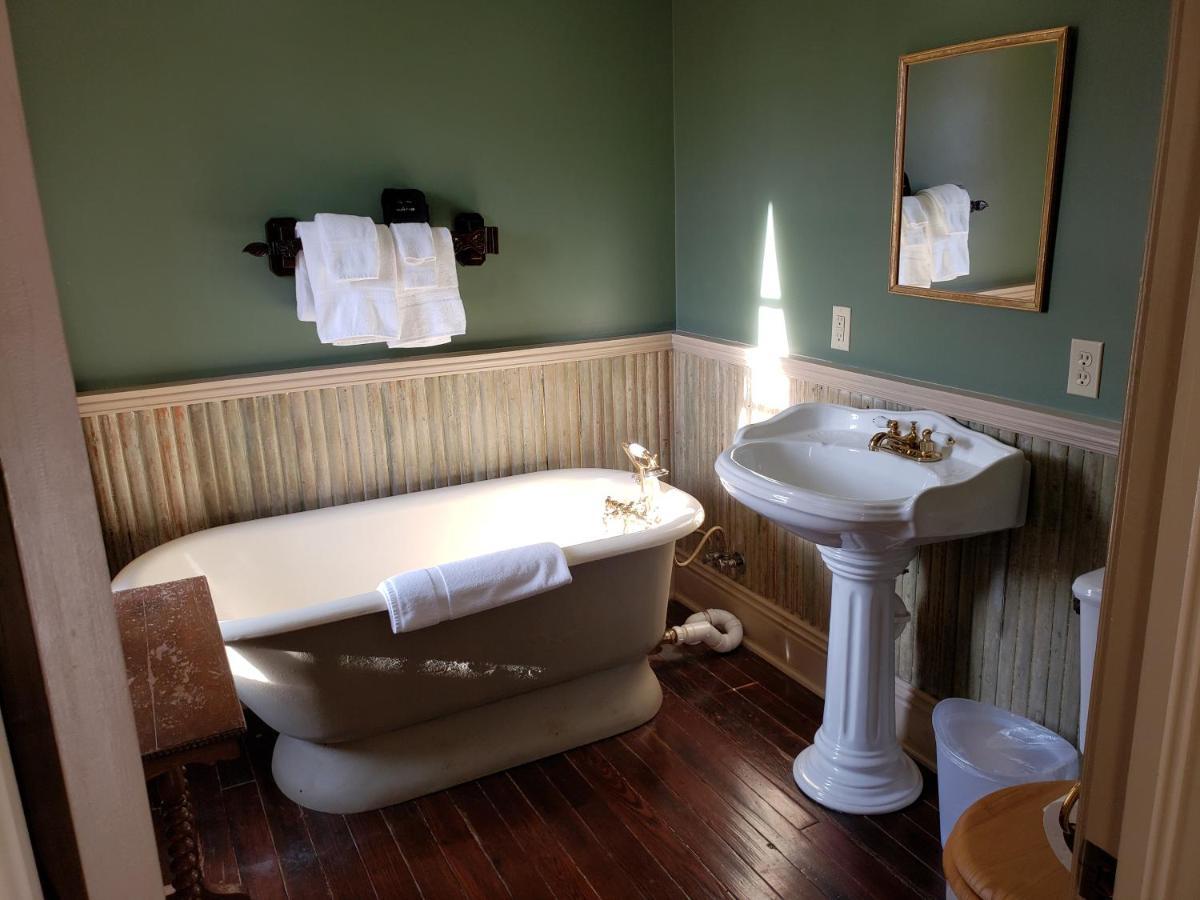 Iron Horse Hotel Blackwater