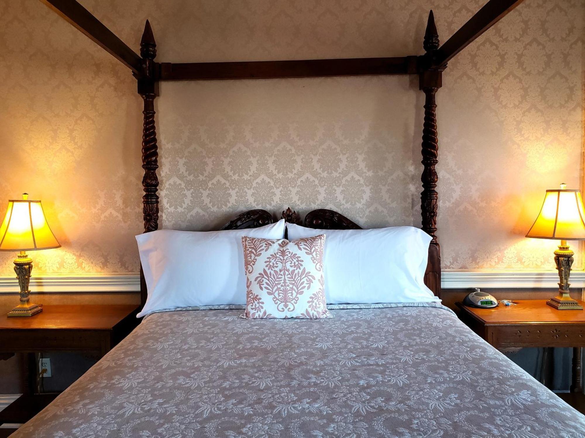 Iron Horse Hotel Blackwater