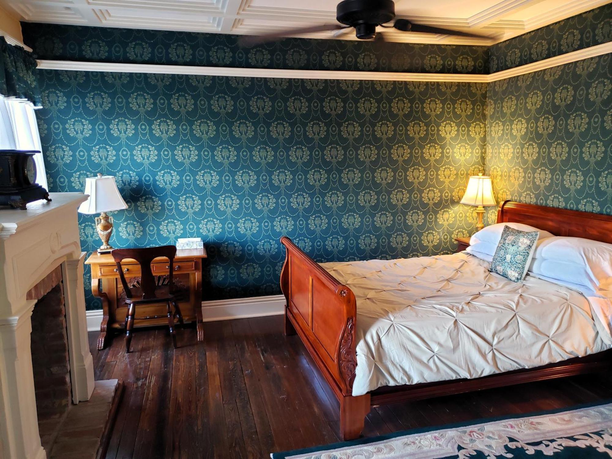 Hotel Iron Horse *