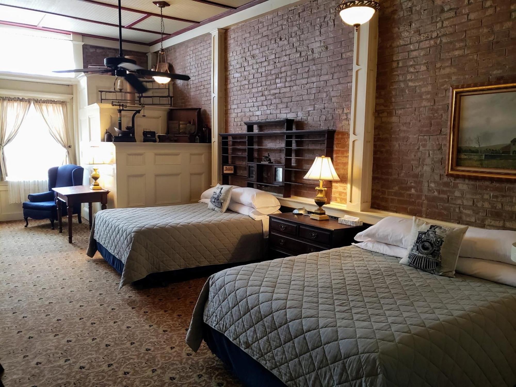 Hotel Iron Horse *
